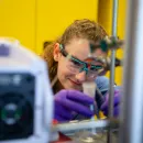 Energy scholar Katelyn Groenhout in the chemical engineering lab