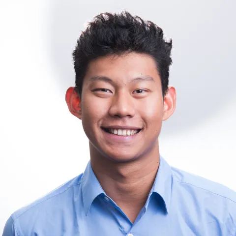 Headshot of Aaron Zhu