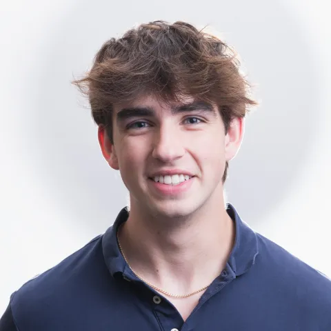 Headshot of Matthew Garcia