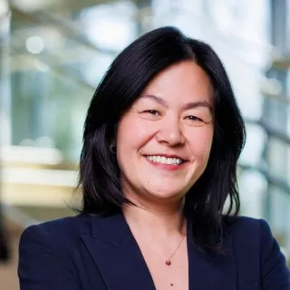 Headshot of Evelyn Wang