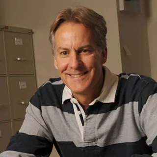 Headshot of Jeffrey Lang 