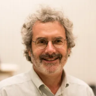 Headshot of Neil Gershenfeld