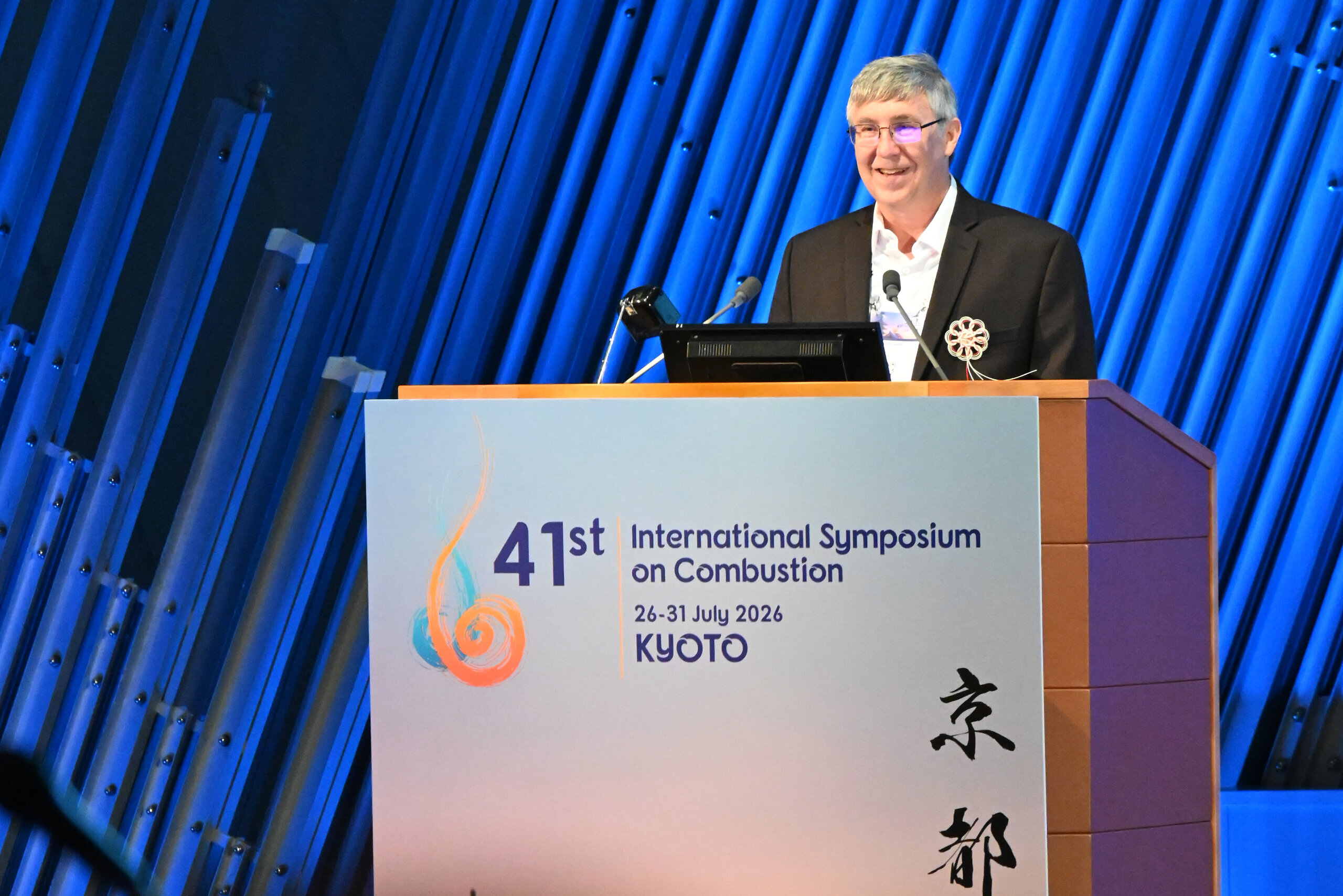 MIT Energy Initiative Director awarded Jürgen Warnatz Gold Medal for contributions in combustion science